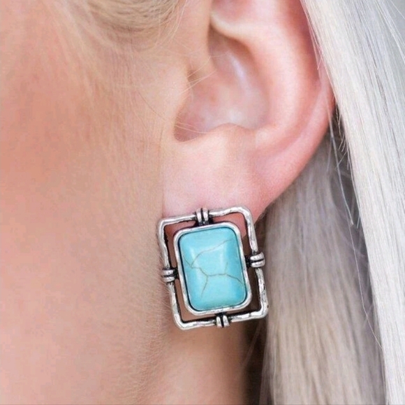 paparazzi Jewelry - Paparazzi Jewelry "Center Stagecoach" Turquoise Silver Frame Earrings